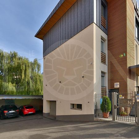 Le Lion Apartments - Bike & Ski Aosta Dış mekan fotoğraf