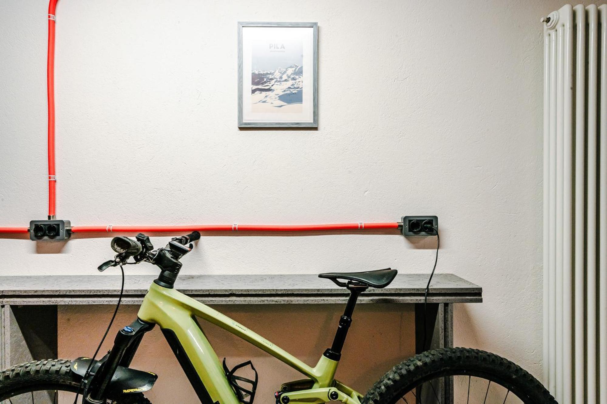 Le Lion Apartments - Bike & Ski Aosta Dış mekan fotoğraf