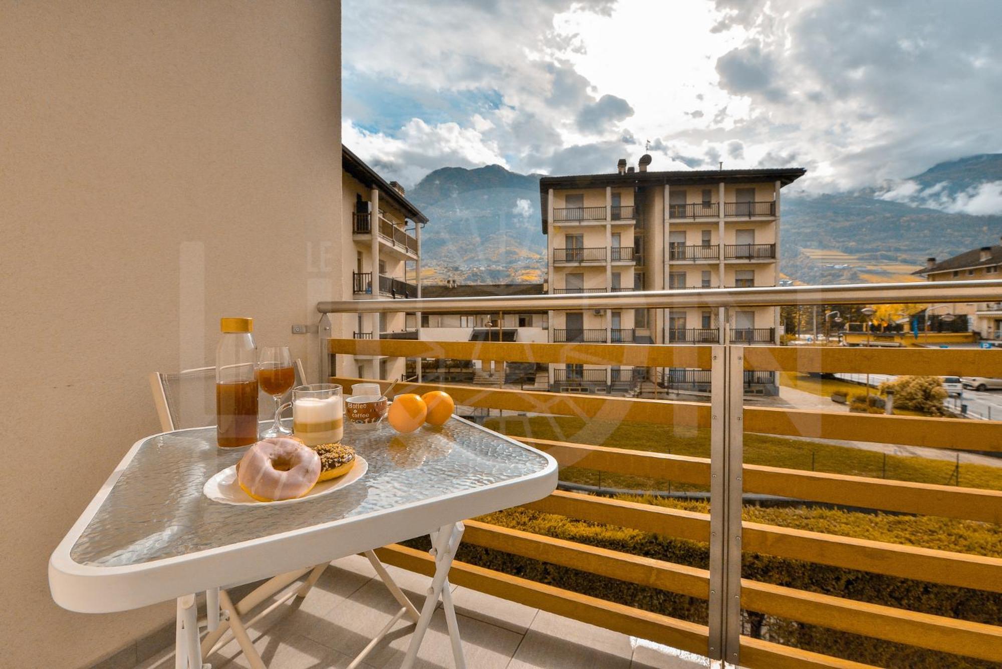 Le Lion Apartments - Bike & Ski Aosta Dış mekan fotoğraf